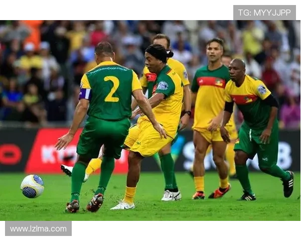 足球明星们的关注焦点是什么他们的生活与事业背后的故事揭秘 足球明星们的关注焦点是什么他们的生活与事业背后的故事揭秘