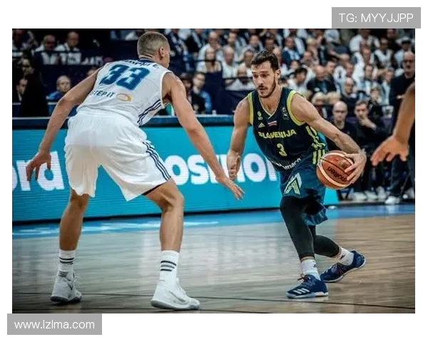 南京篮球队在欧锦赛积分榜上以100分稳居第一引发关注