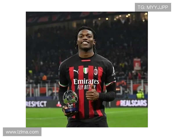 拉斐尔莱奥:足球场上的璀璨明星与未来之星的崛起之路 拉斐尔莱奥:足球场上的璀璨明星与未来之星的崛起之路